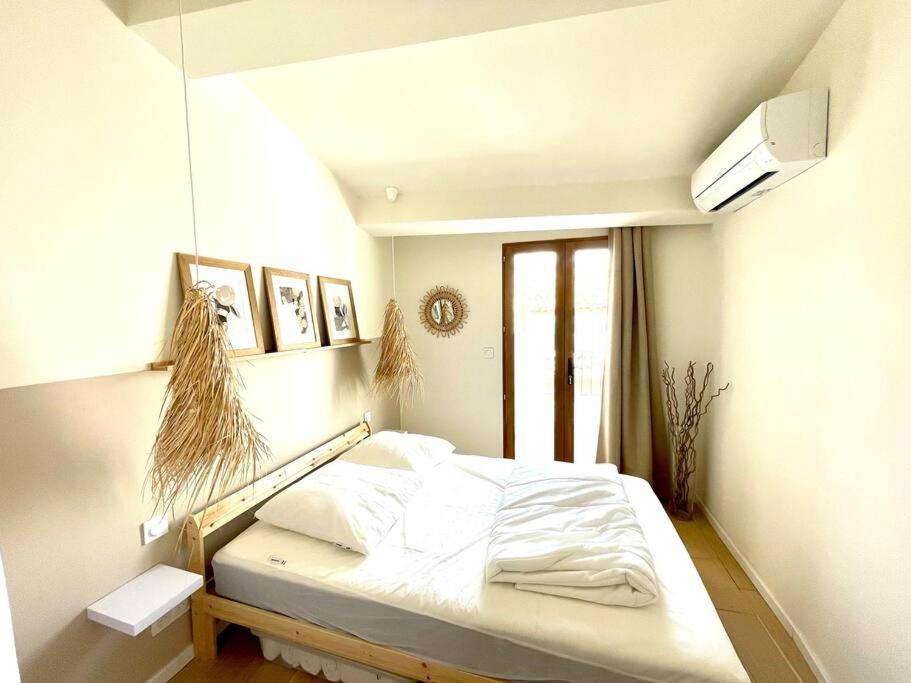 Maison Charmante Avec Terrasse, 2 Chambres Марсилан Екстериор снимка