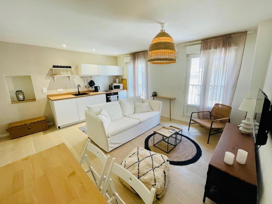 Maison Charmante Avec Terrasse, 2 Chambres Марсилан Екстериор снимка